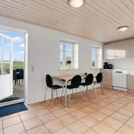 20 Person In Nordborg-by Traum