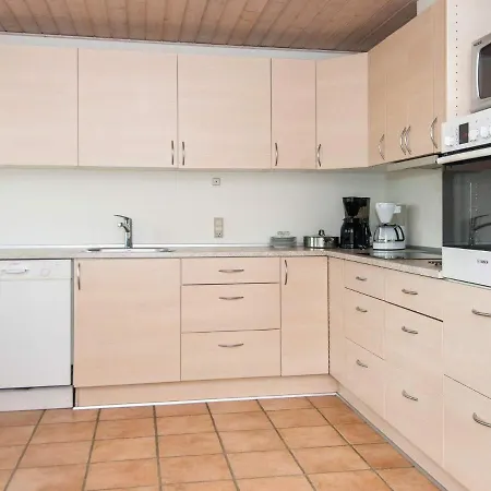 Holiday home Tingodden Ii *